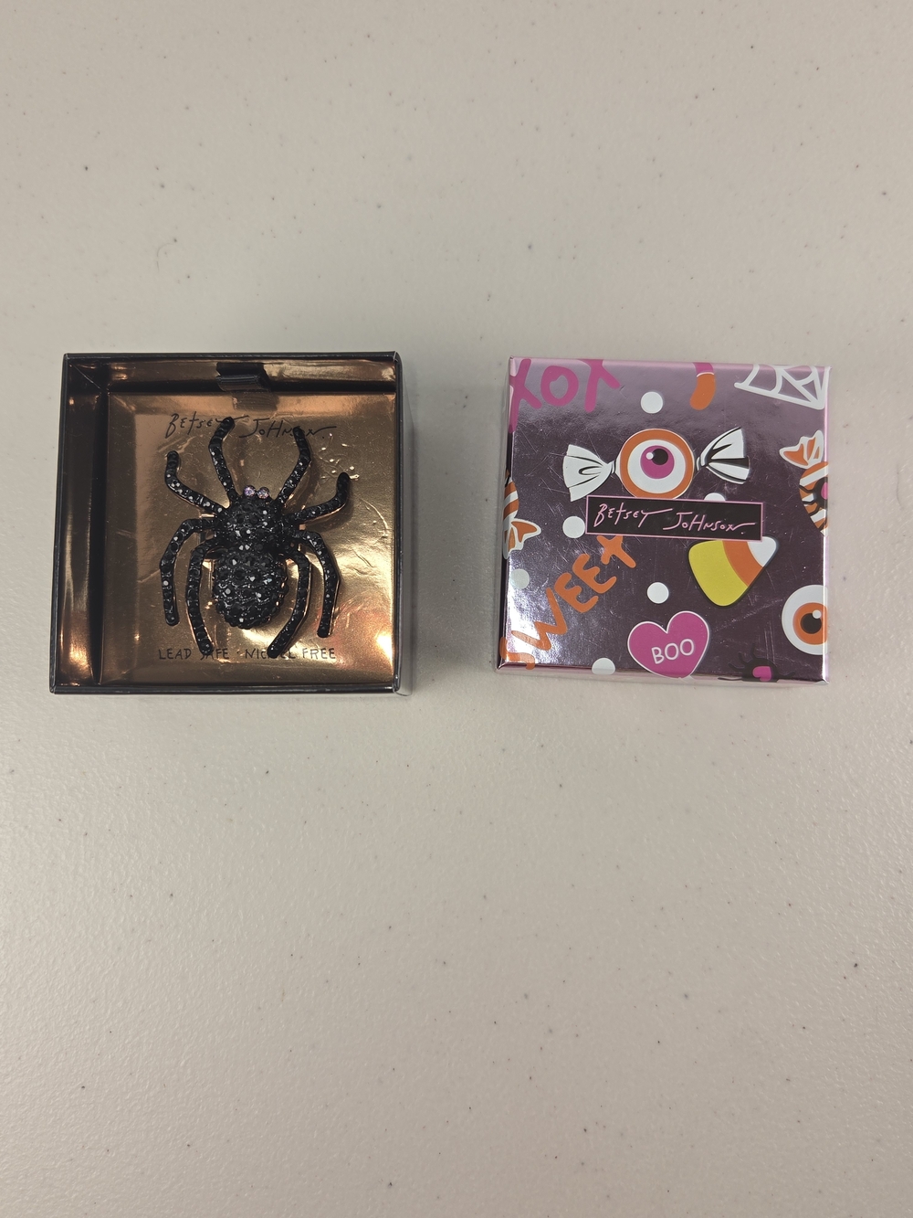 NWT Betsey Johnson Black Glitter Spider Hair Ring